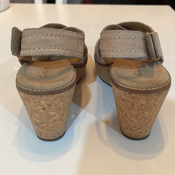 Clarks Artisan Aisley Tulip Wedge Sandals - Picture 5 of 9